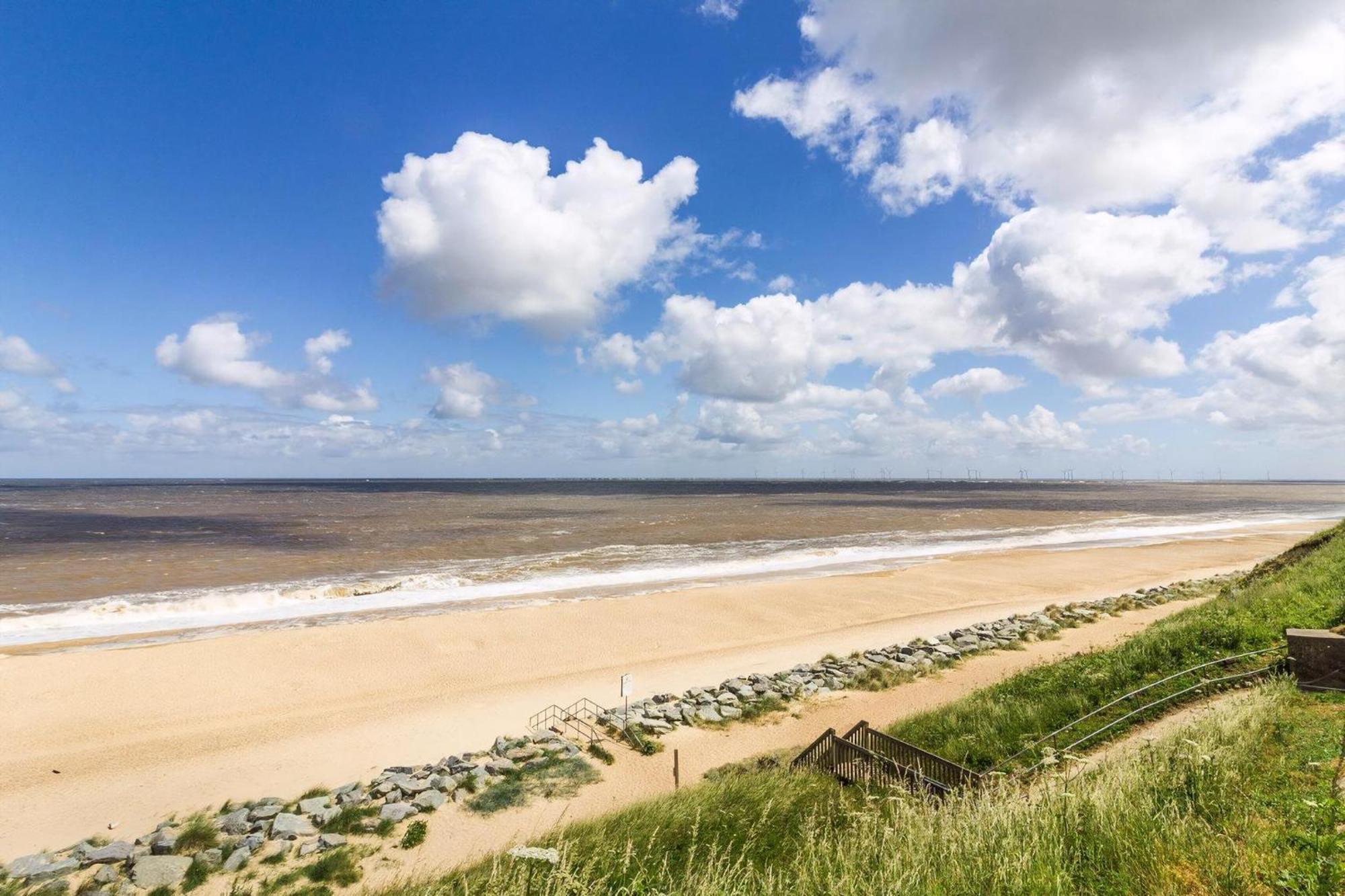 Campsite Lovely 8 Berth Caravan At California Cliffs Nearby Scratby Ref 50060e Great Yarmouth